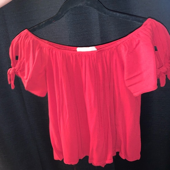 red Off the shoulder top - Picture 5 of 5